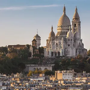 Abbesses Montmartre , Paris France
